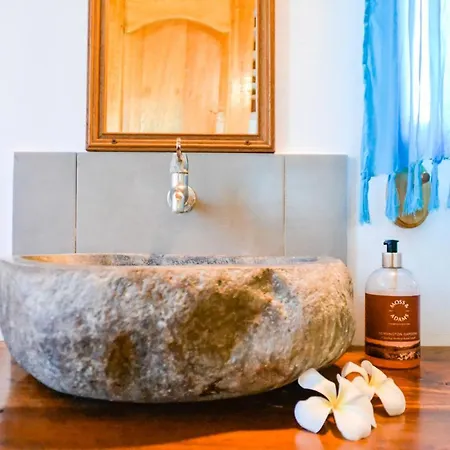 H2O Peaceful Yoga Resort Gili Air Exterior photo