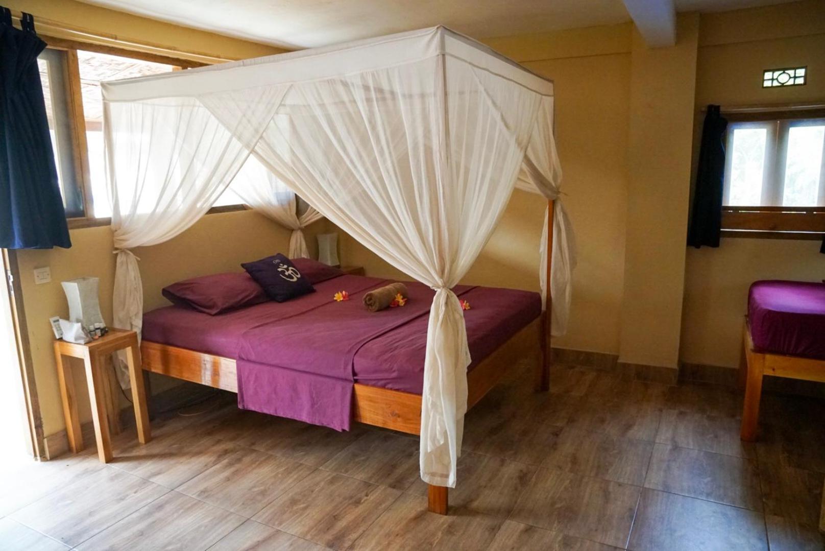 Villa H2o Peaceful Yoga Gili Air